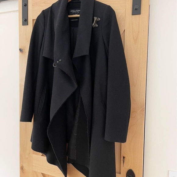 BLACK COAT. ALLSAINTS. Asymmetric shape. Coat & Jacket - Picture 6 of 8